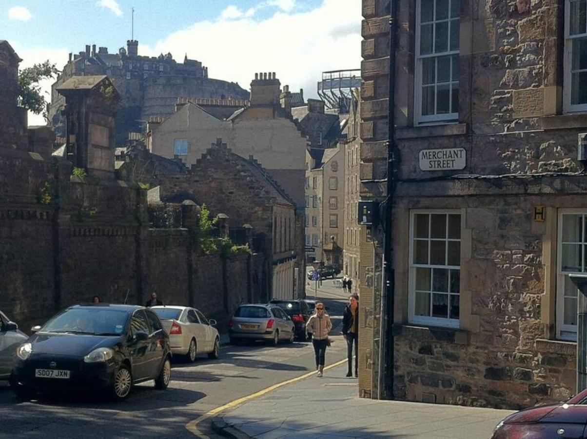 Joivy 3 Bed Flat In Old Town, Close To Grassmarket EDI Exterior photo