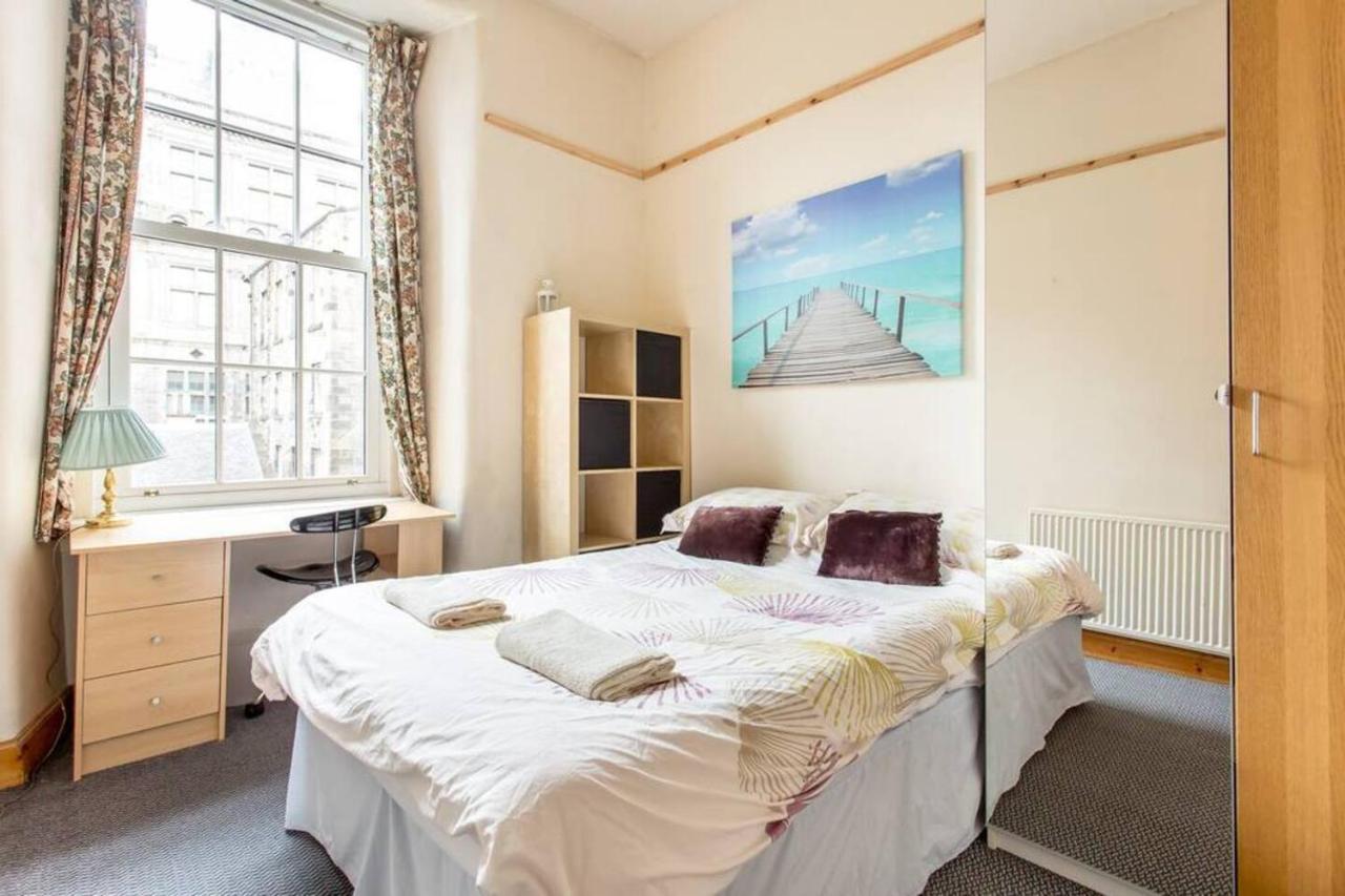 Joivy 3 Bed Flat In Old Town, Close To Grassmarket EDI Exterior photo