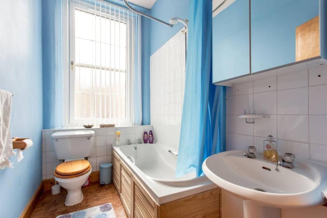 Joivy 3 Bed Flat In Old Town, Close To Grassmarket EDI Exterior photo