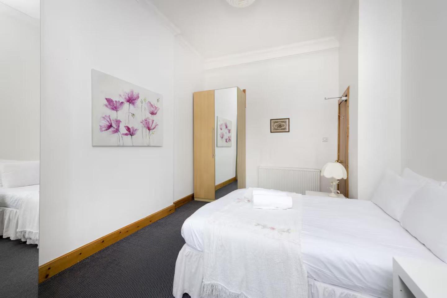 Joivy 3 Bed Flat In Old Town, Close To Grassmarket EDI Exterior photo