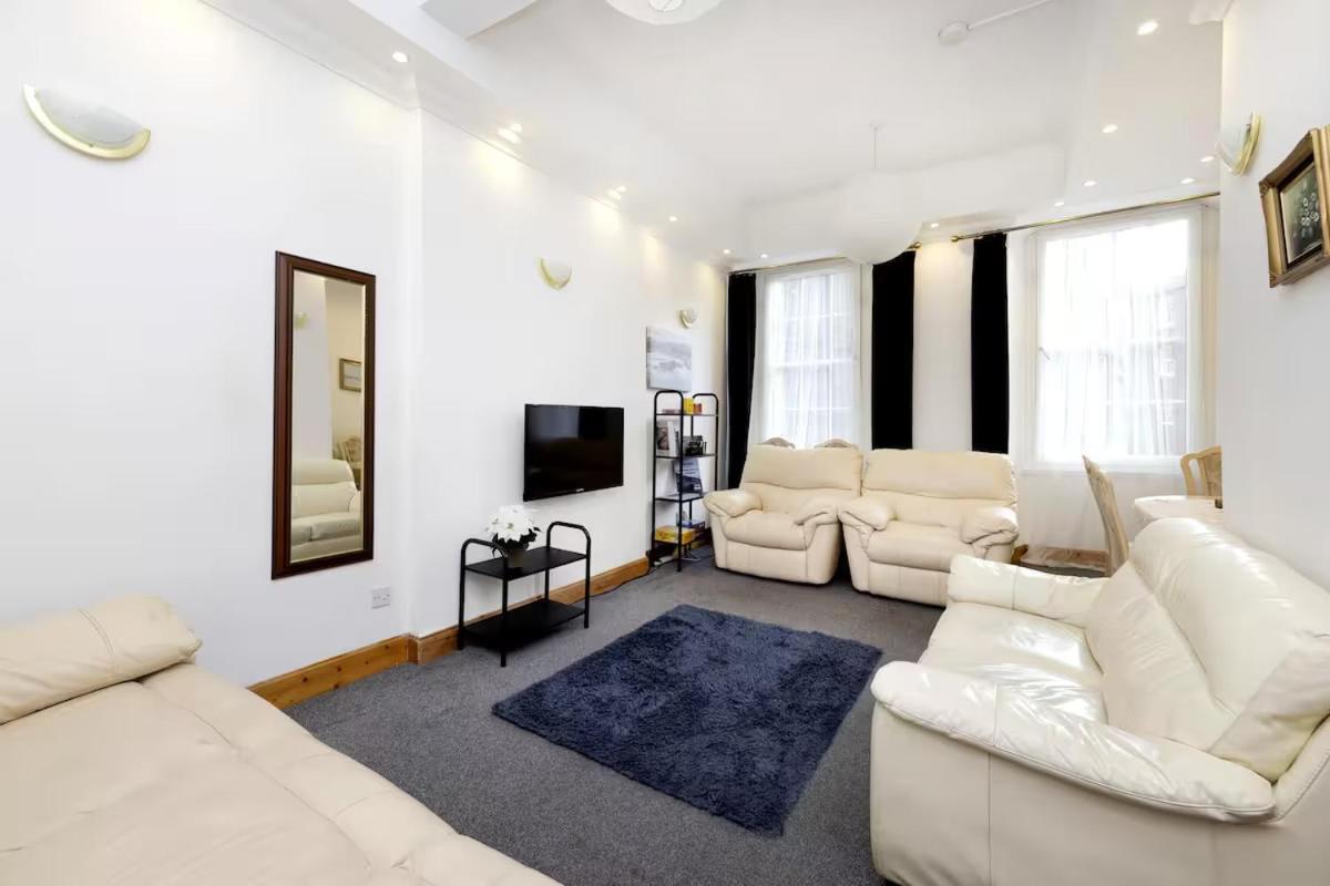 Joivy 3 Bed Flat In Old Town, Close To Grassmarket EDI Exterior photo